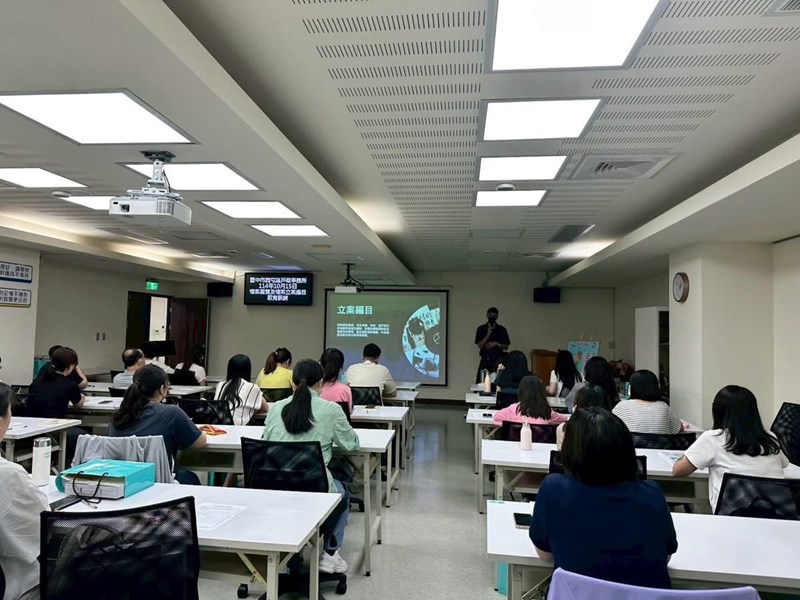 講師上課情形 (另開新視窗)