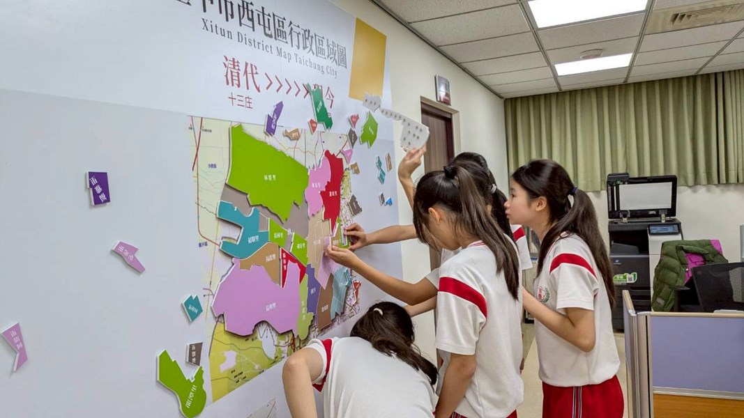 尋跡西屯13庄拼圖遊戲闖關活動現場 (另開新視窗)